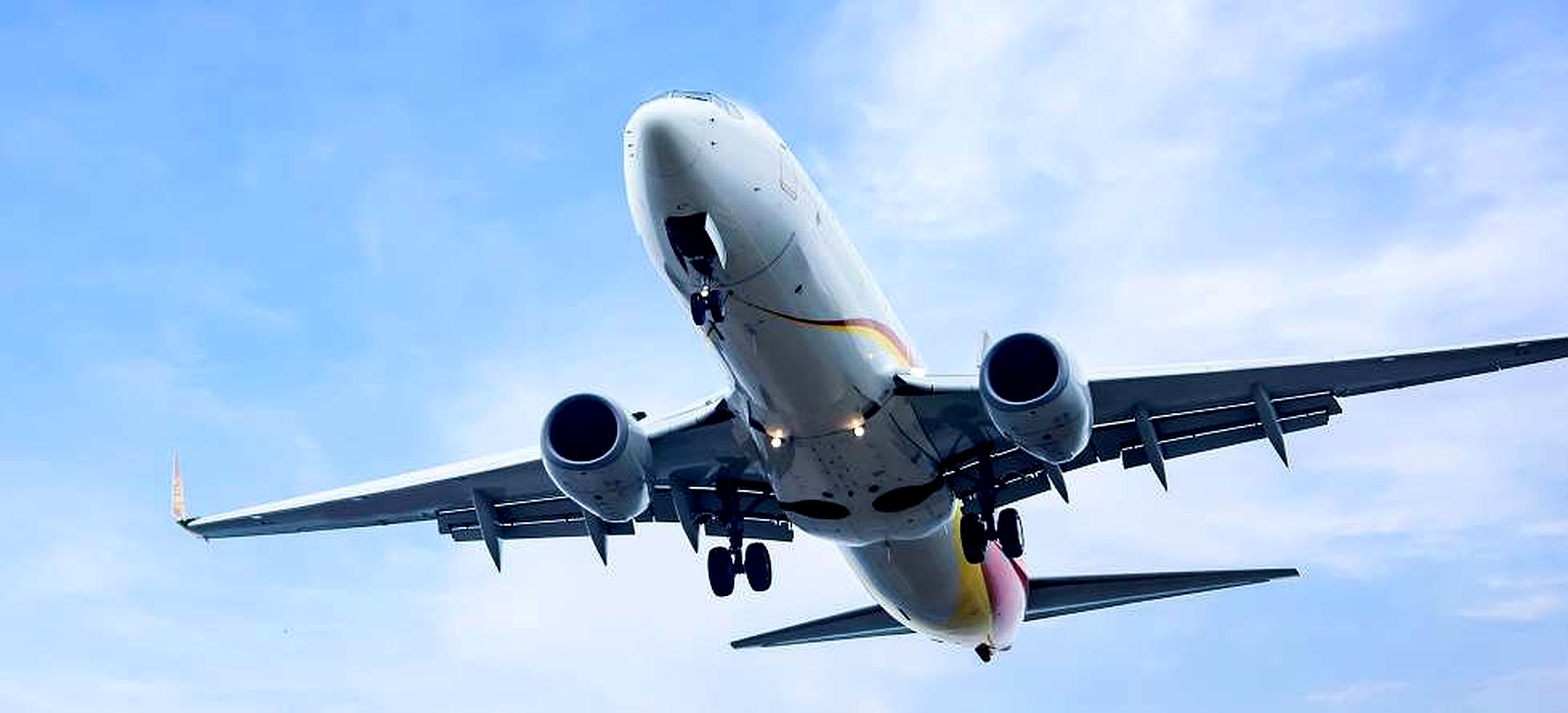 Air freight forwarding and customs handling services